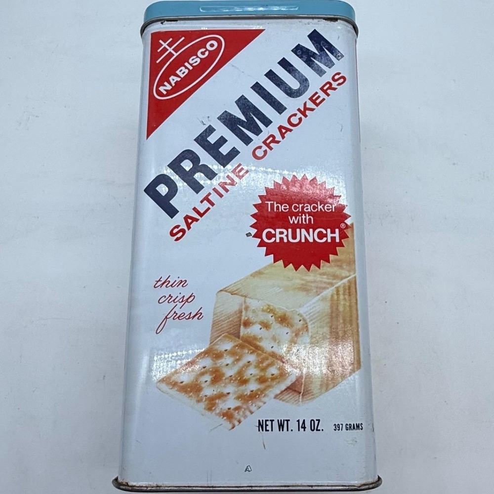 Vintage 1969 Nabisco Premium Saltine Crackers Metal Tin 14 oz Advertising Decor